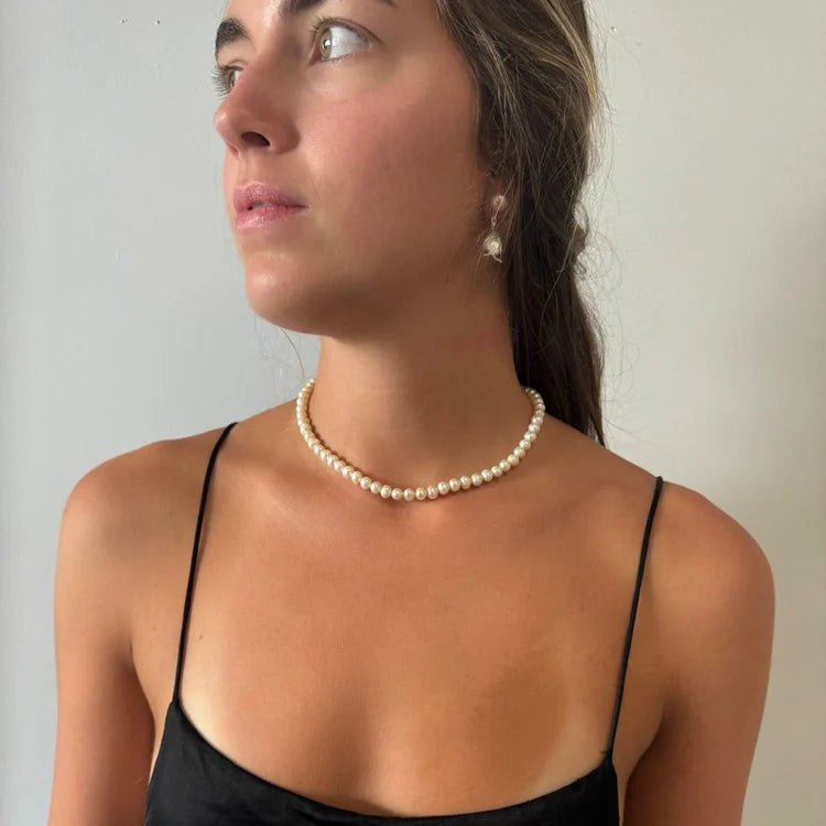 Vintage White Pearl Choker